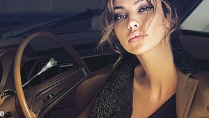 MĂDĂLINA GHENEA, faţă-n faţă cu milionarul care şi-ar fi donat un rinichi pentru a sta la masă cu ea. E de necrezut ce a urmat