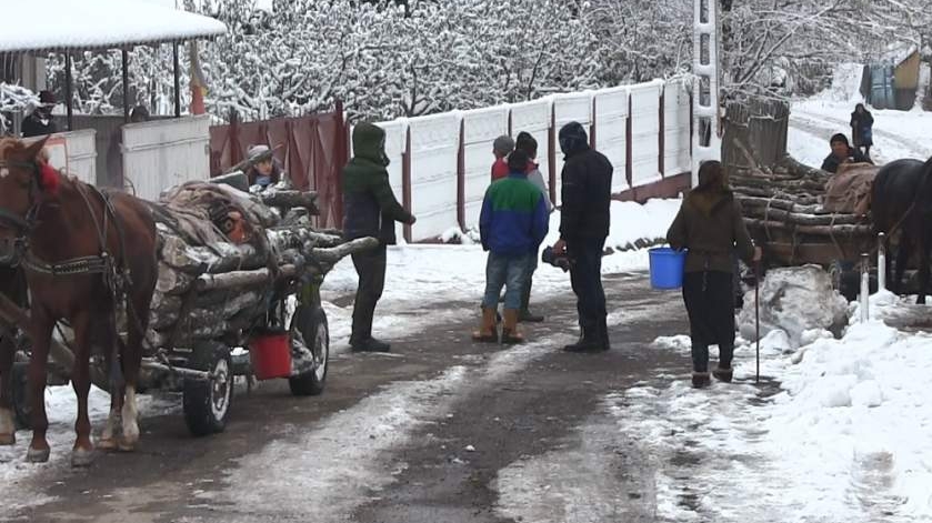 Caz incredibil la Vaslui. Polițiștii au avut nevoie de mandat de percheziție pentru a scoate un cadavru din casă