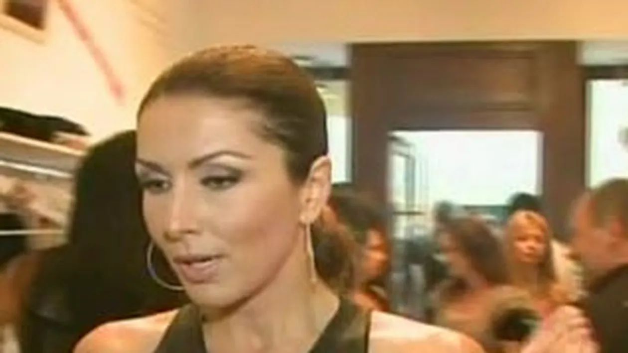 VIDEO Carmen Bruma e ca un uragan cand merge la shopping: Intru in magazin si in cinci minute am si platit, fara sa probez