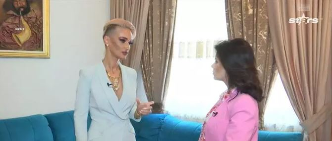 Cum arată apartamentul de 200 mp în care locuiește Regina Întunericului. Gabriela Lucuțar l-a amenajat după bunul plac: „Îmi place foarte mult negrul”