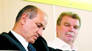 Vrea 7.000.000 de euro de la Copos