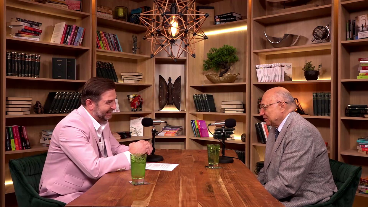 Podcastul poate fi urmărit integral pe canalul de YouTube ”ALTCEVA cu Adrian Artene” / (Sursa: Captură video)