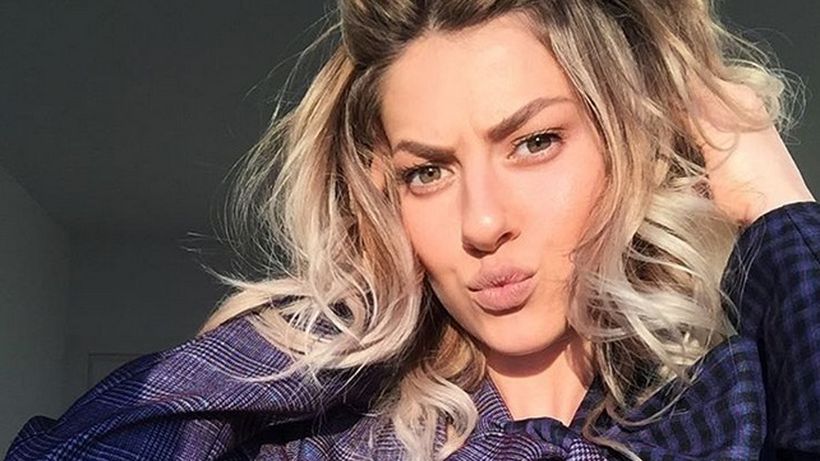 Lidia Buble, luată prin surprindere: “Îţi dau un inel, sper să nu se supere Răzvan!” Care a fost reacţia cântăreţei