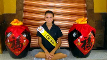 O romanca este Miss Bikini Queen of the Year International 2010