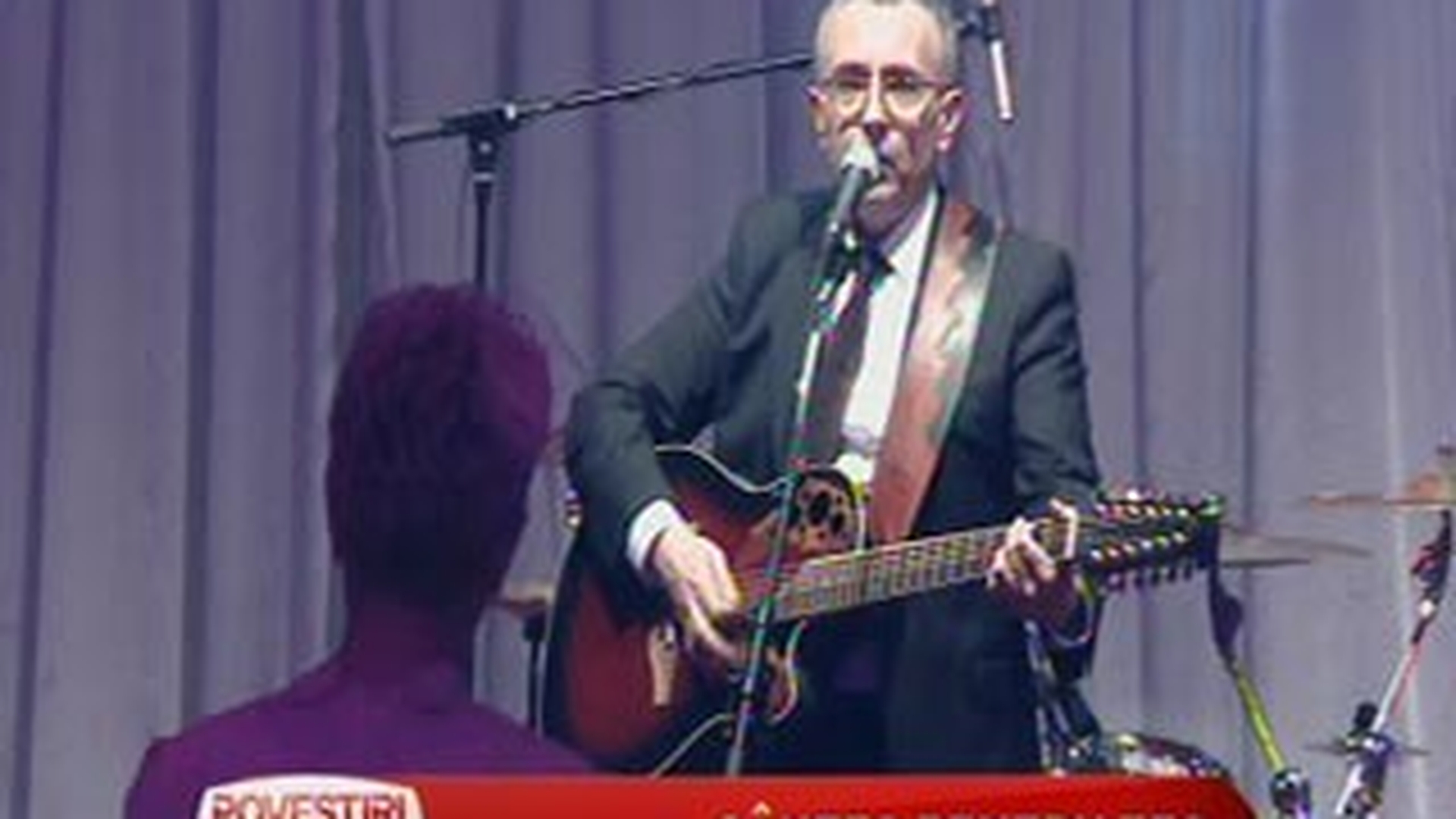 Dan Teodorescu i-a dedicat o melodie lui Teo la petrecerea de la nunta! Vezi ce versuri i-a facut