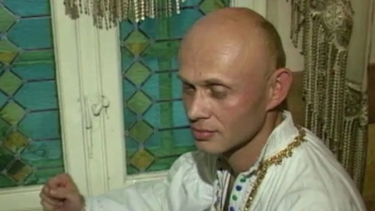 E gay? Un cantaret de muzica populara spune ca a terminat-o cu femeile. Nu le mai vreau in viata mea