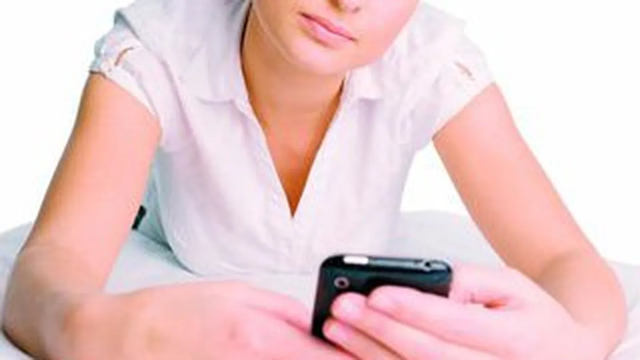 Scapati de riduri si cosuri vorbind la telefon