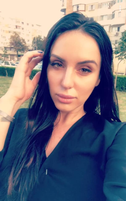 Cristina Roman este în doliu! Tocmai a anunțat că s-a stins din viață:  “Dumnezeu să te ierte“