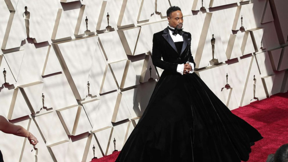 Apariția uluitoare la Premiile Oscar 2019. Un actor a veni într-un smoking-rochie: ”Nu e treaba nimănui, alegerile mele mă privesc doar pe mine”