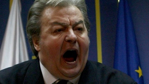 ULTIMA ORA! Vadim Tudor, dus de URGENTA la spital! Tribunul se zbate intre viata si moarte!