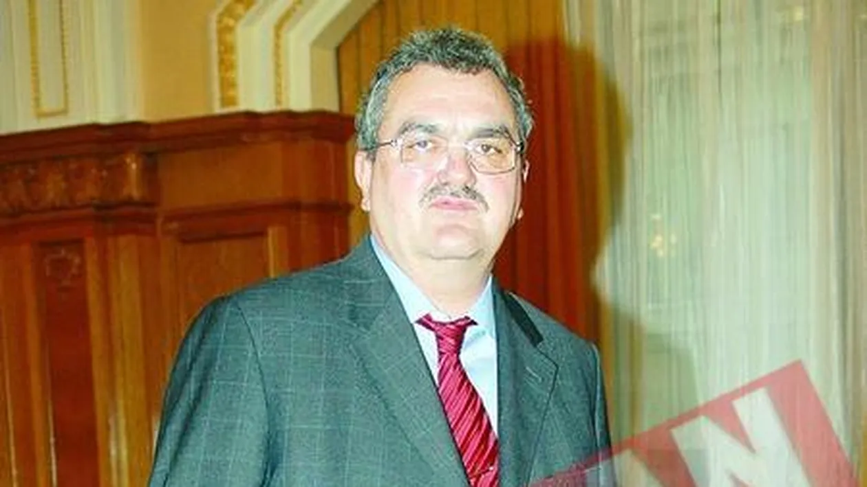 Al treilea candidat, solutia razboiului Oprescu-Vanghelie?