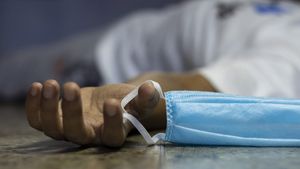 A murit de COVID! Bărbatul care a numit coronavirusul ”o farsă” și-a găsit sfârșitul în spital. Care au fost ultimele lui cuvinte