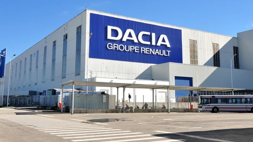 Dacia concediază sute de oameni. Ce sumă primesc cei care aleg să demisioneze