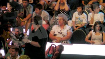 Fotografii in premiera cu mama lui Smiley! Ea este femeia de la care cantaretul a mostenit zambetul!