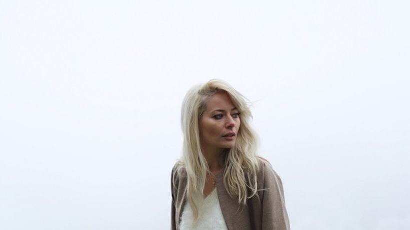 Declaratia-SOC a Laurei Cosoi dupa ce a fost fotografiata alaturi de Smiley! „Astept inelul de la…” I-am aflat toate planurile!