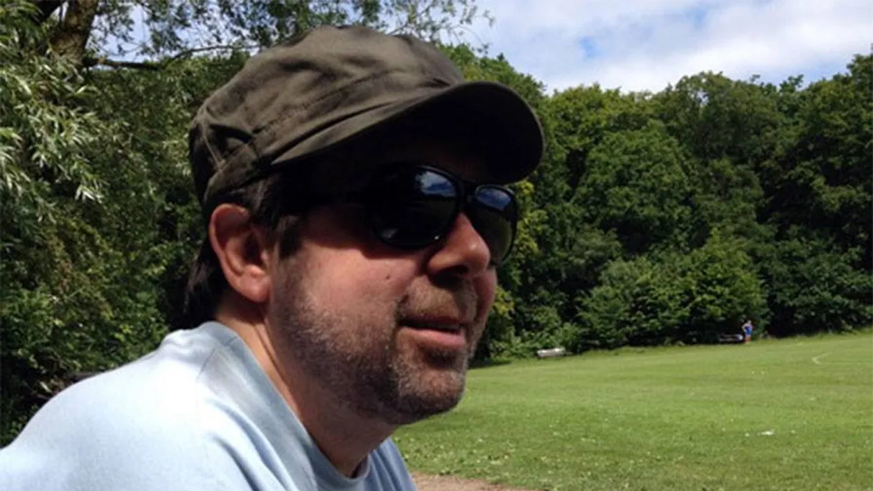 Sean Hughes a murit! Comedianul avea 51 de ani