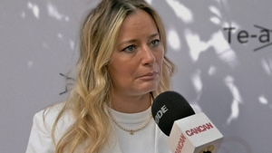 Laura Cosoi a dat tot din casă! Cum gestionează relaţia cu soţul, după ce a devenit mamă a patra oară: „Nu o fac foarte des”