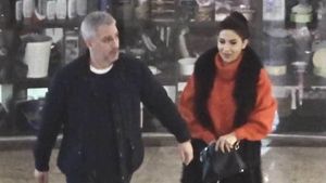 VIDEO EXCLUSIV. S-a iubit în trecut cu Luminiţa Anghel sau Manuela Fedorca. Faimosul Sanchi din Dorobanţi loveşte nimicitor: a cucerit-o pe o cunoscută doctoriţă!