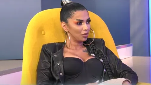 Raluca Drăgoi, implicată într-un nou scandal. Artista este acuzată că ar fi spart a patra casă