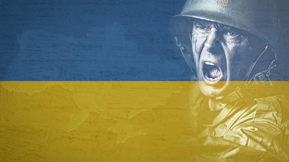Incredibil! Ce făcea un soldat ucrainean care se afla într-un buncăr Azovstal, în timp ce combinatul era bombardat de ruși