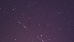 Eveniment astronomic special, în România. Sateliții Starlink vor putea fi văzuți vineri noaptea. VIDEO