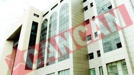 Un jandarm si-a tras un glont in cap la Tribunal