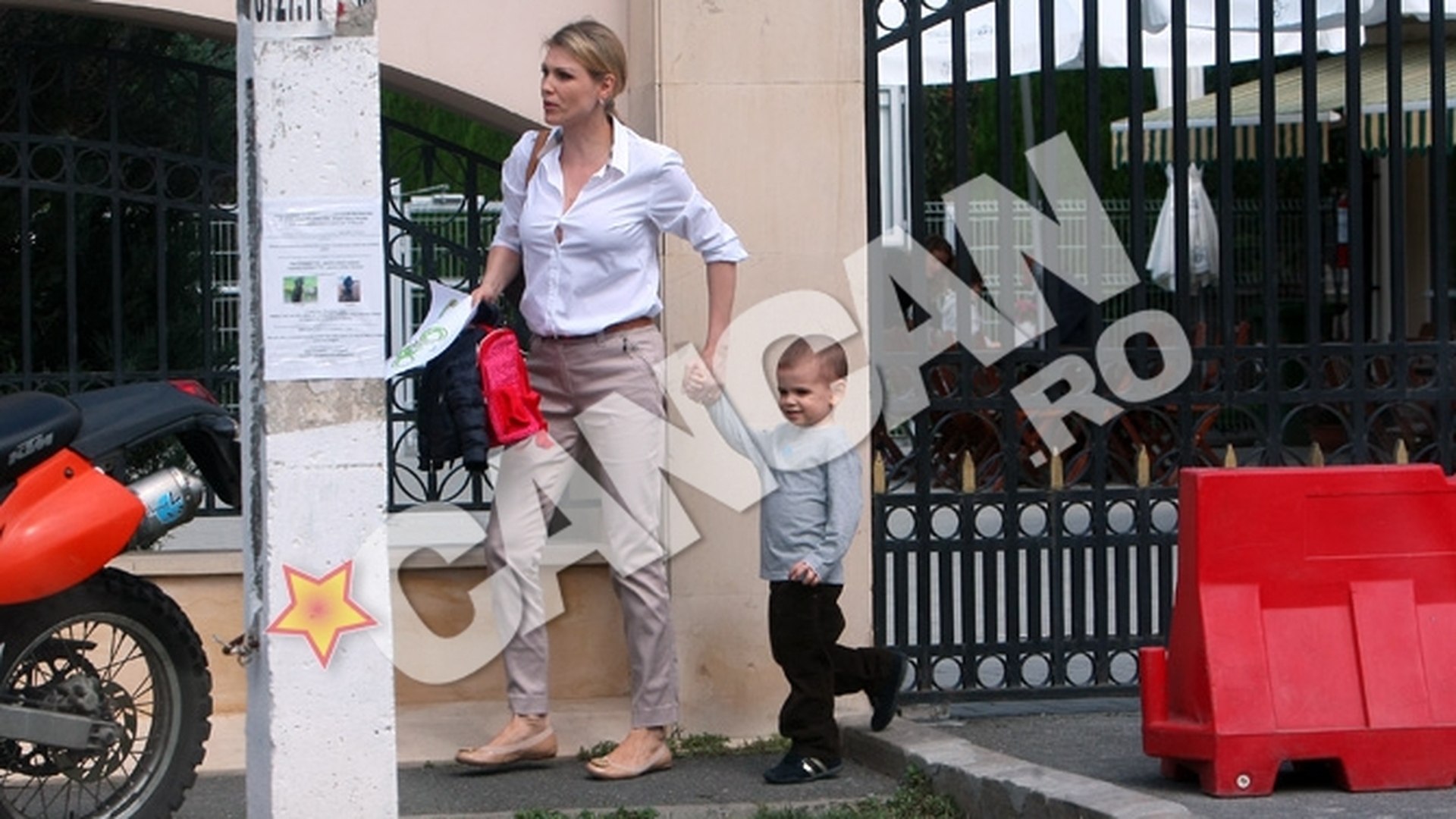 Vezi ce cadou a primit Cristina Rus de la cel mai important barbat din viata ei