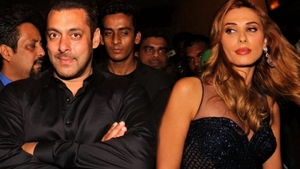 Iulia Vântur, reacție oficială după ce s-a spus că familia lui Salman Khan are legătură cu scandalul cu droguri din Mumbai. Vedeta neagă implicarea