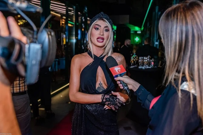 Margherita se făcea de râs la petreceri, după ce se droga