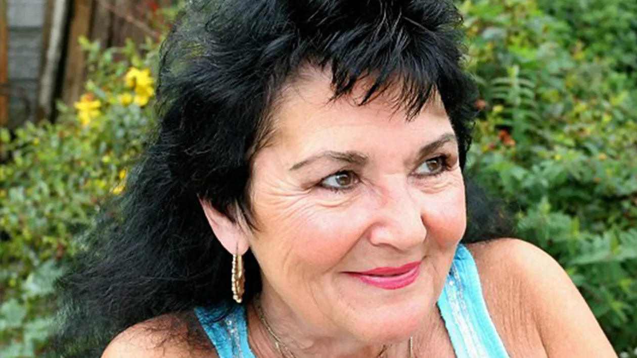 Această femeie are 70 de ani şi e virgină! Femeia vrea să aibă parte de prima noapte de amor: ”Mă simt pregătită”