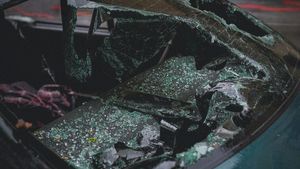 Sfârșit tragic! Un tânăr și-a pierdut viața și alți doi au fost răniți. Tot mai multe accidente pe drumurile din România