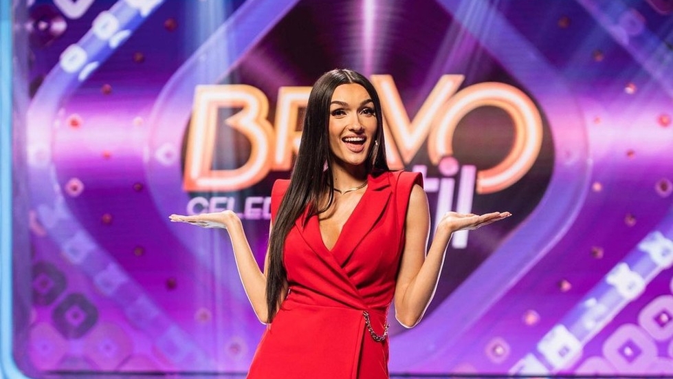 Viviana Sposub s-a autoironizat, în direct, la Bravo, ai stil! Celebrities: ”De 1 an și 3 luni Burcea zice că mă ia de mireasă”