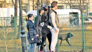 Anna Lesko, in tandreturi cu DJ Vinny la o plimbare pe role