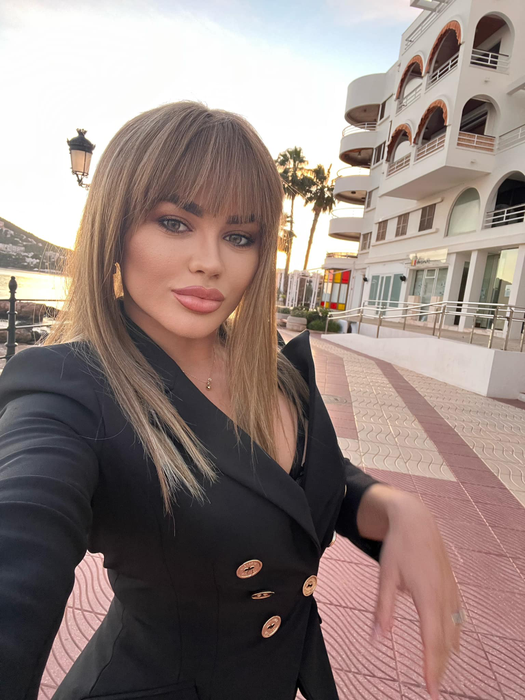 Carmen de la Sălciua face bani frumoși din afacere (Sursă: instagram)