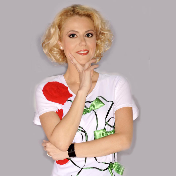 A NĂSCUT! Vedeta radio din România a devenit bunică! Familia e în al nouălea cer