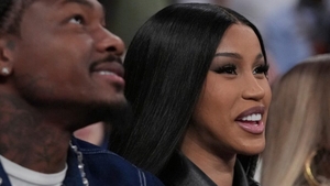 Cardi B a publicat primele imagini cu fiul său nou-născut. Postarea a devenit virală