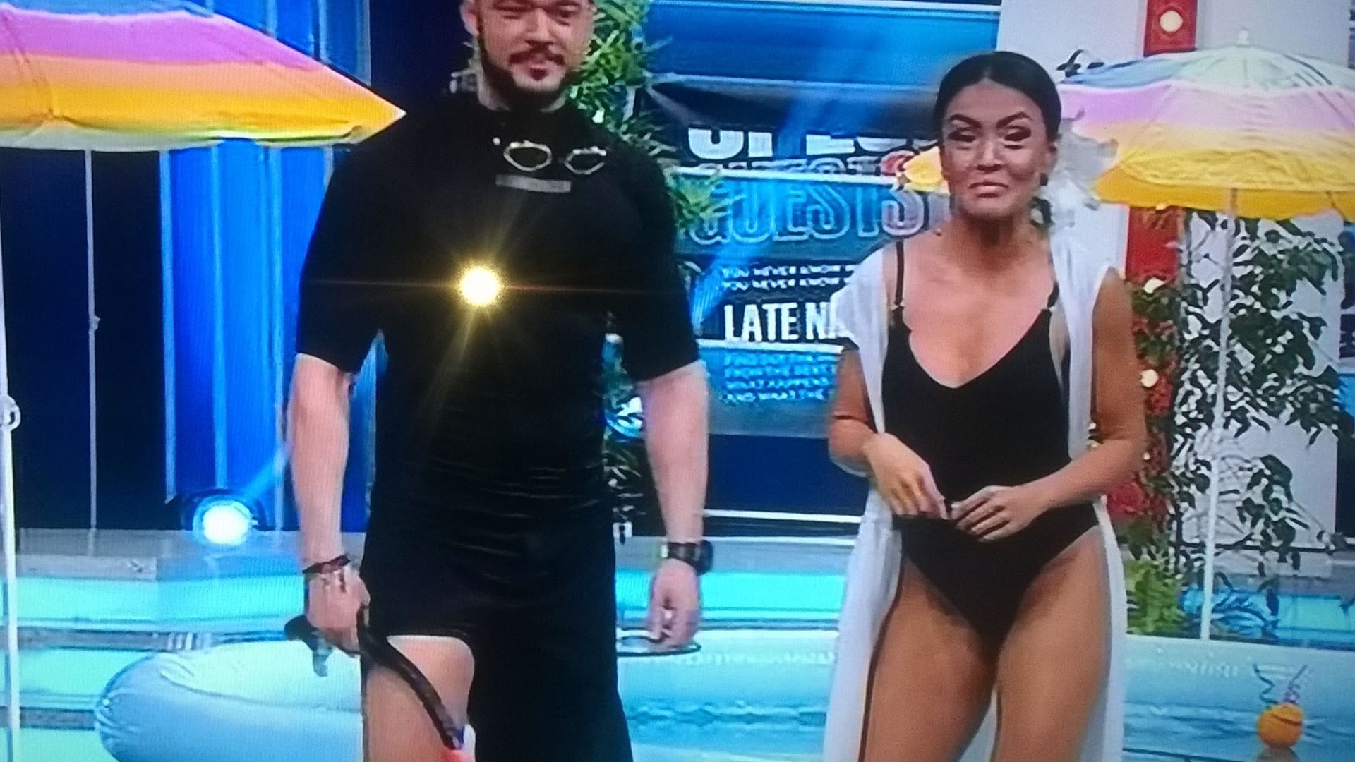 Andreea Mantea, în costum de baie în emisiune! Cu ce ocazie a avut loc apariţia-surpriză