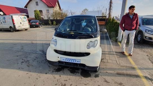 ”Urmașul lui Ștefan cel Mare”, prins cu plăcuțe personalizate, s-a întors acasă după 24 de ore de arest