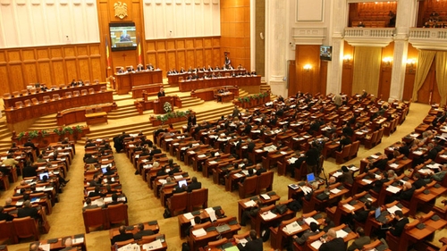 Parlamentarii si-au votat pensiile! Vezi cat bani si-au dat alesii si ce se va intampla in continuare