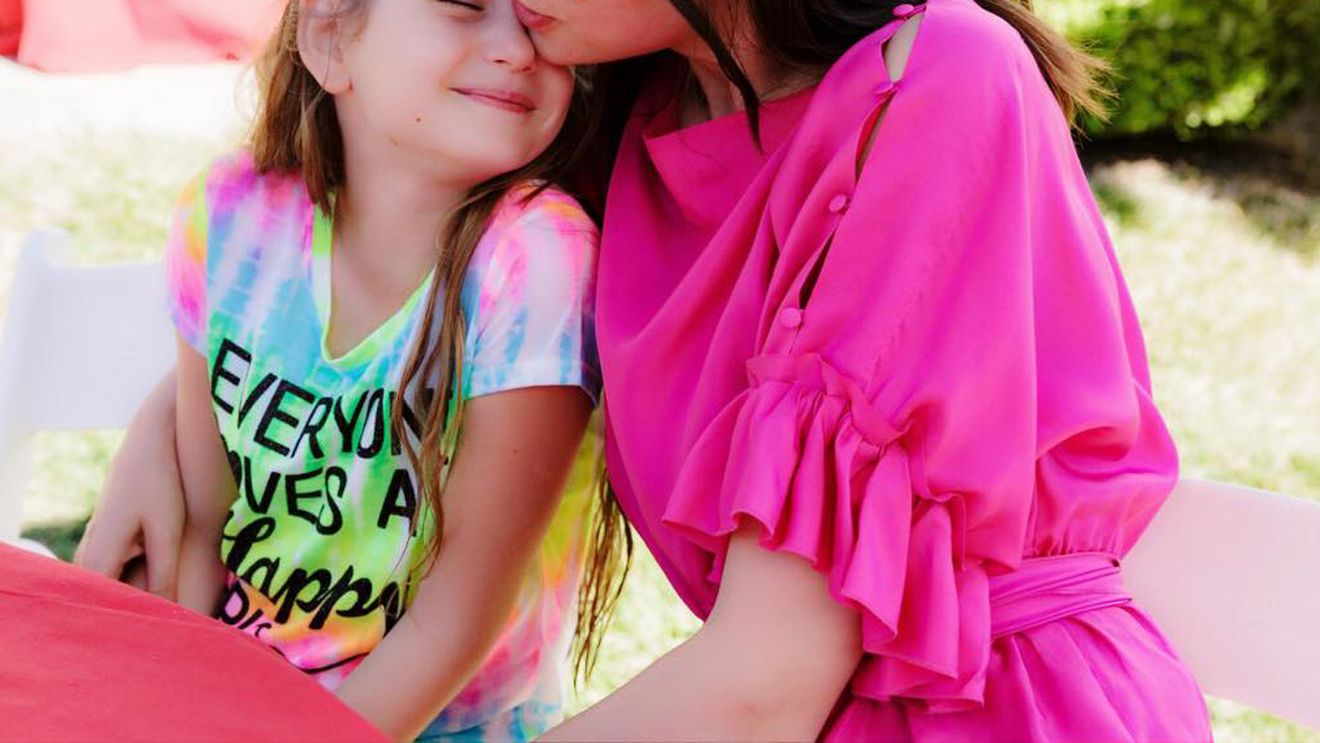 MONICA GABOR şi IRINUCA se distrează pe cinste în Dubai! Iată cum au apărut cele două 