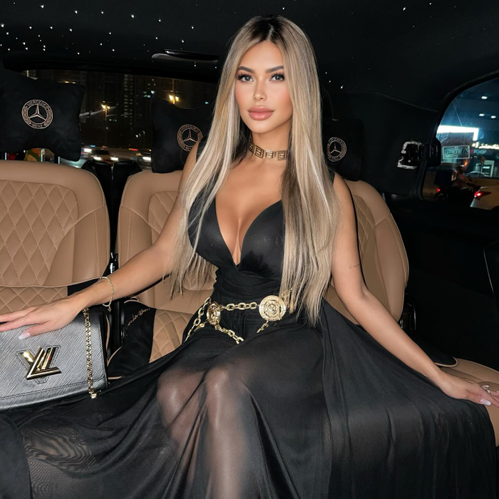 Influencerița s-a transformat complet/ Sursa foto: Instagram