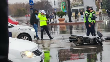 Muncitor nepalez, în stare gravă după un accident în centrul Capitalei! Ambulanța a venit la fața locului după 40 de minute