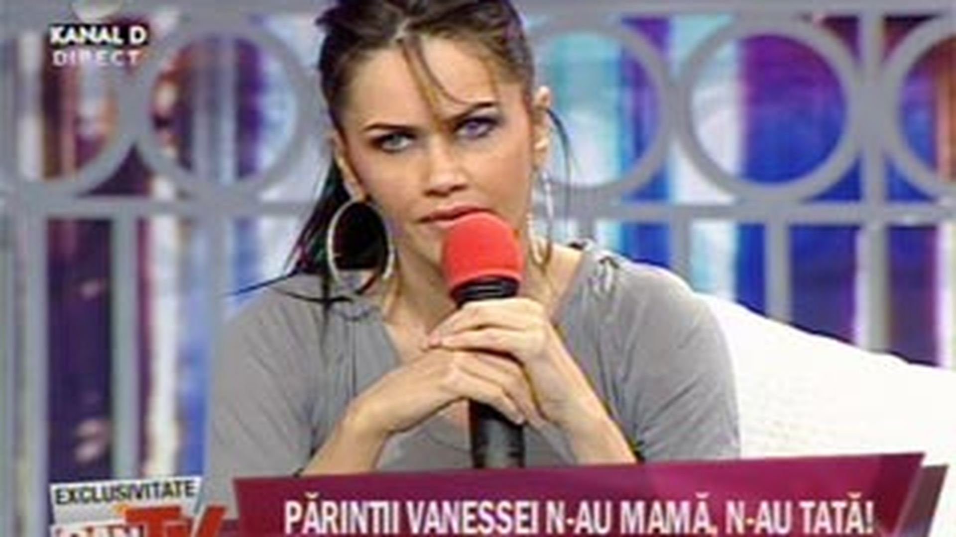 VIDEO Scandal incredibil! Parintii Vanessei au injurat-o pe Zavoranca si au sarit la bataie!