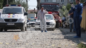 Obsedat ca nu el este tatal copilului,  i-a infipt bebelusului cutitul in cap