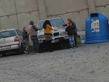 E uimitor ce au făcut românii ăştia cu un SUV nemţesc de câteva zeci de mii de euro. Au parcat şi…
