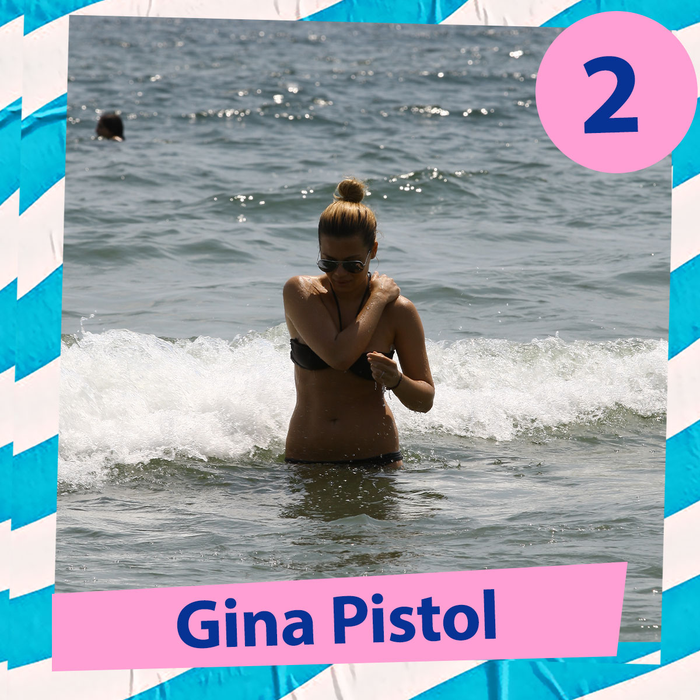 Top 30 vedete care se hârjonesc în apă în cele mai sexy poziții. Ce locuri ocupă Ramona Olaru, Antonia ori Gina Pistol între “Reginele Splash-urilor”