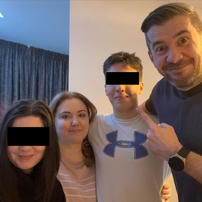 Dragoș Pătraru, alături de familia sa/ Sursa foto: Instagram