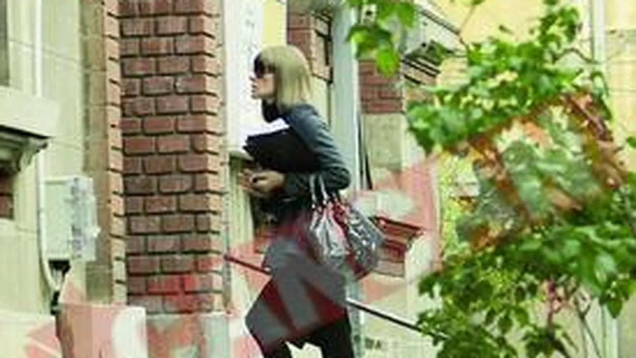 Romanita s-a mutat la avocat