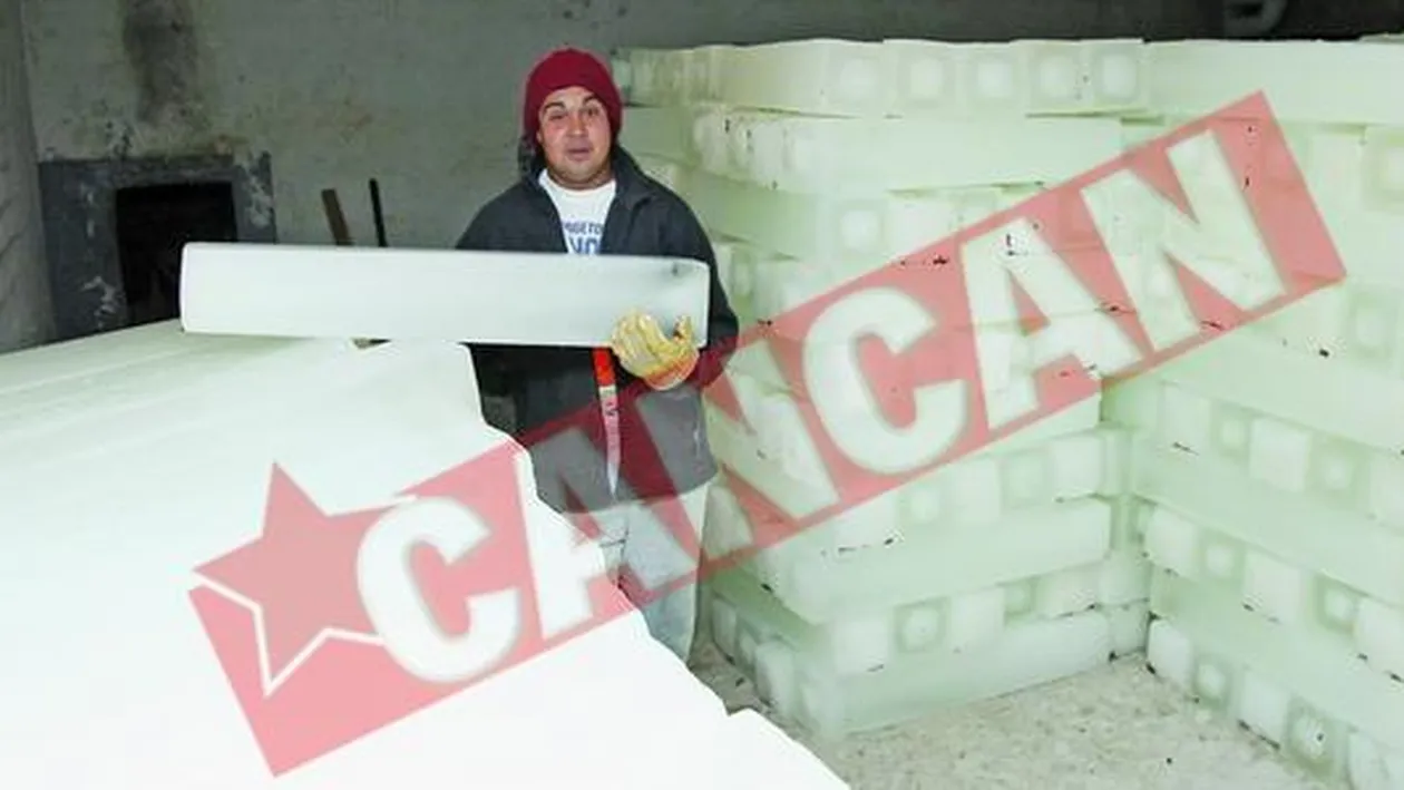 In plina canicula, se imbraca la fel de gros ca in toiul iernii