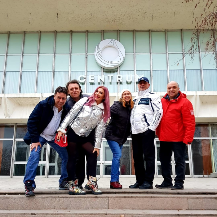Americanu’ din “La Bloc”, implicat într-un accident rutier. Emil Mitrache a cedat nervos în urma impactului, iar mașina lui a fost serios avariată